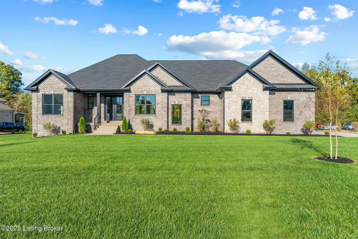 4802 Sycamore Ridge Ln, La Grange, KY 40031 - #1