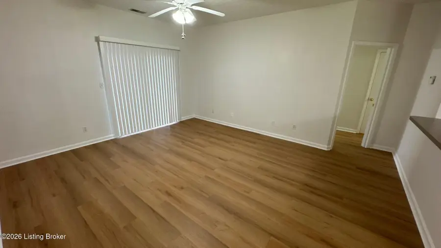 9210 Hawthorne Pointe Dr #101, Louisville, KY 40272 - #2