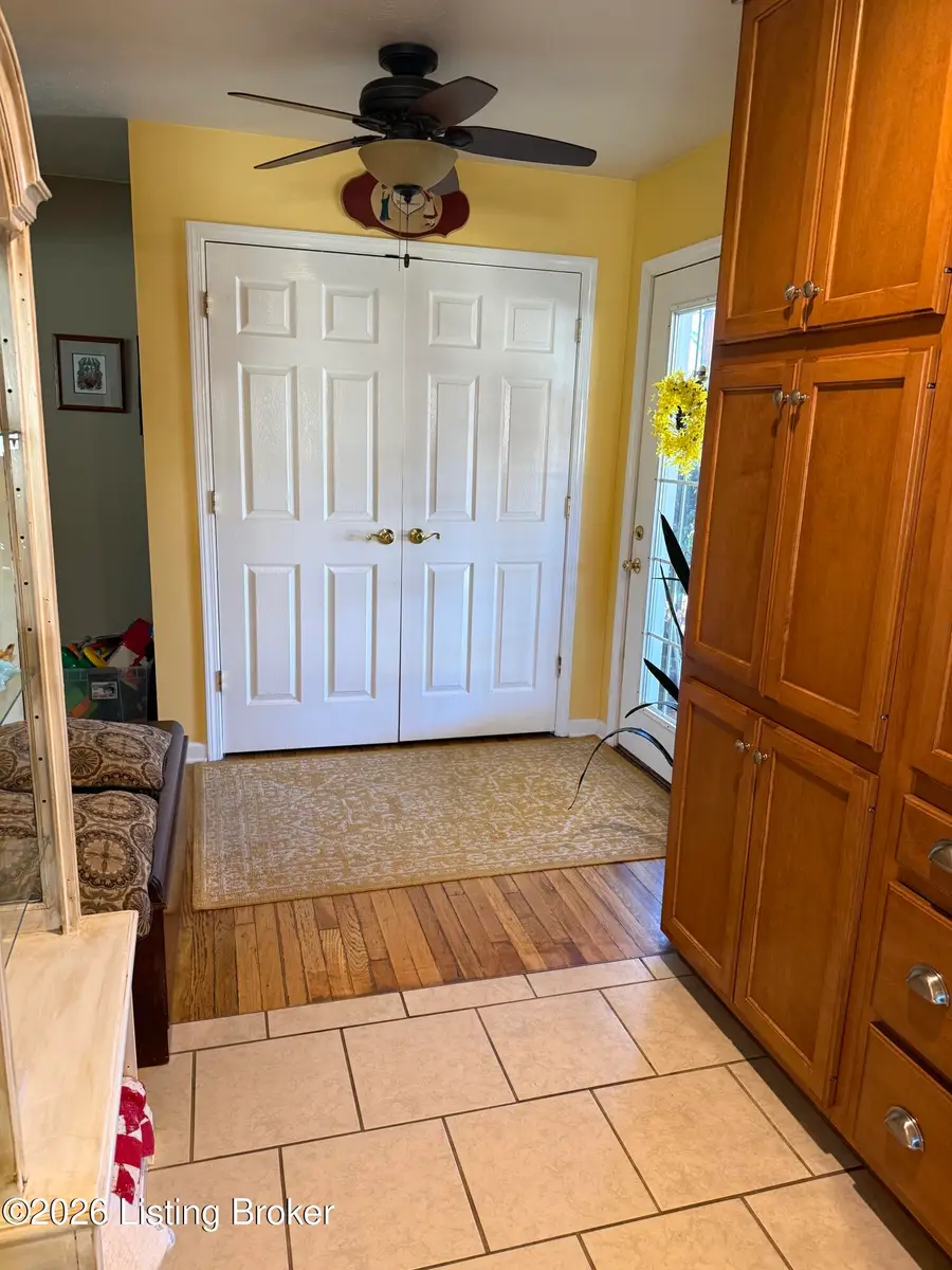 158 Hillcrest Ave, Lebanon Junction, KY 40150 - #2