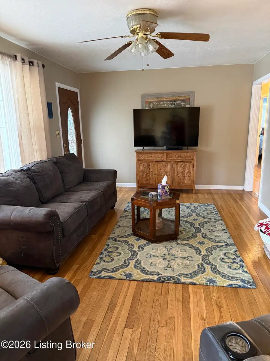 158 Hillcrest Ave, Lebanon Junction, KY 40150 - #3