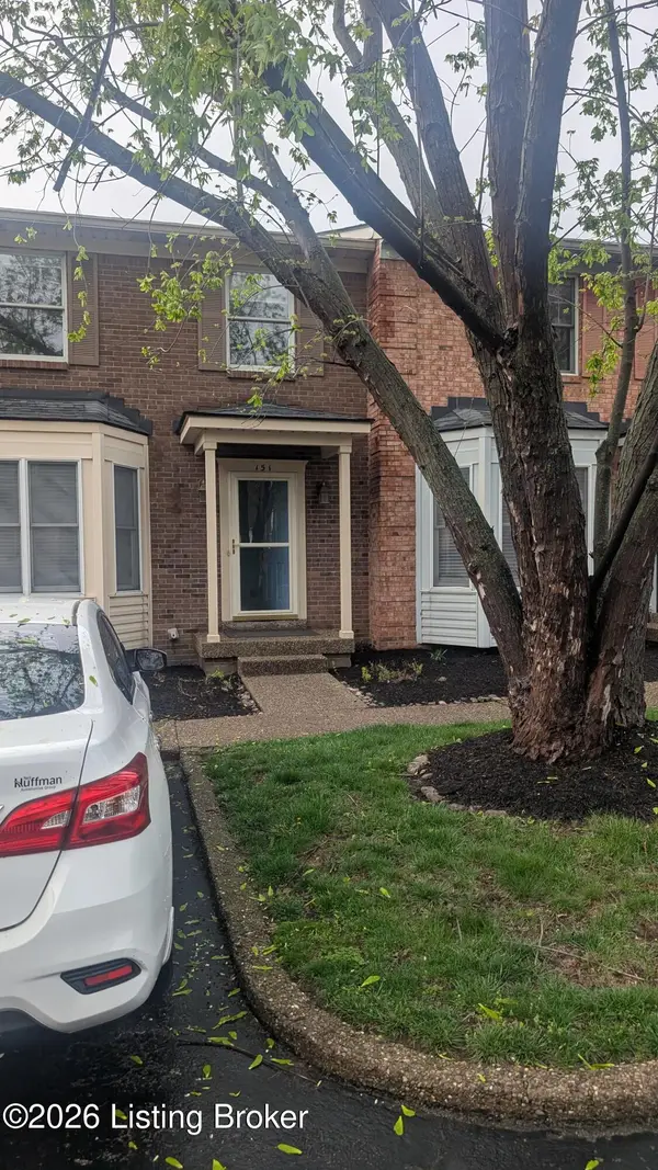 151 Gardiner Lake Rd, Louisville, KY 40205