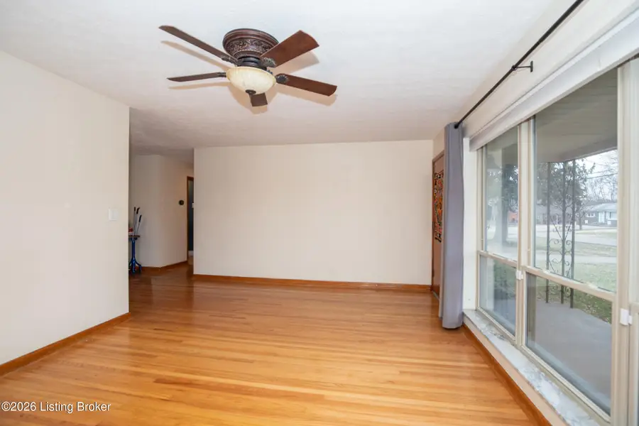 7910 Cedar Brook Dr, Louisville, KY 40219 - #3