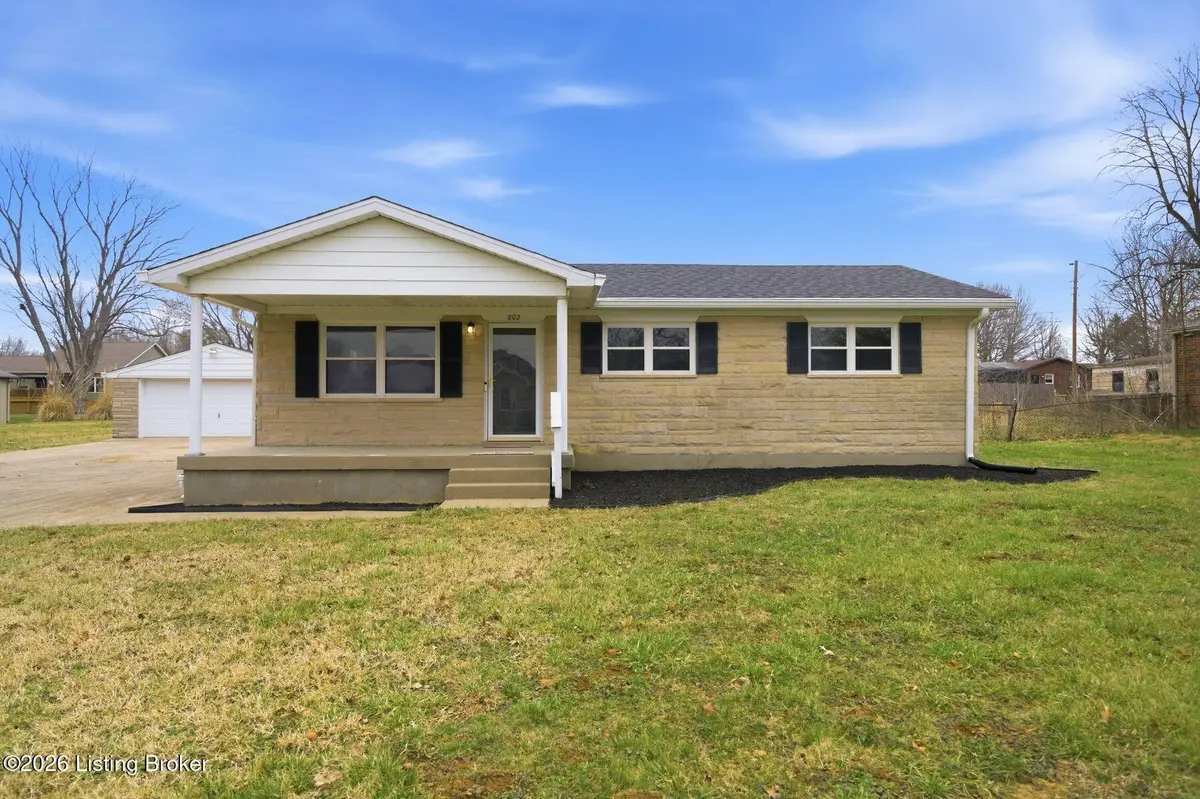 202 Daniel Dr, Shepherdsville, KY 40165 - #1