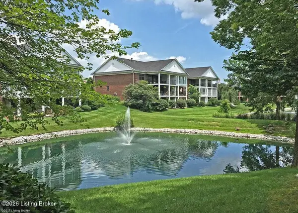 1277 Parkway Gardens Ct #211-C, Louisville, KY 40217