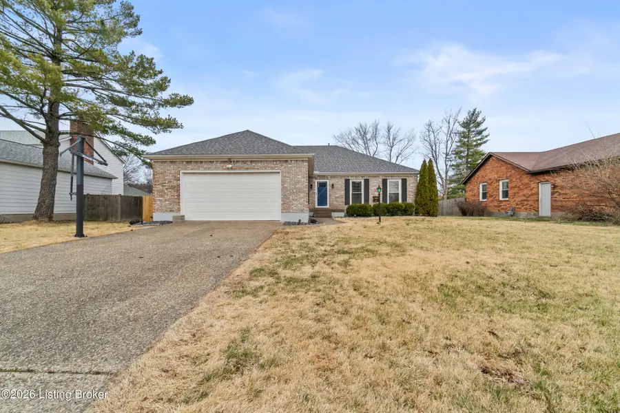 307 Chippendale Ct, Louisville, KY 40214 - #2