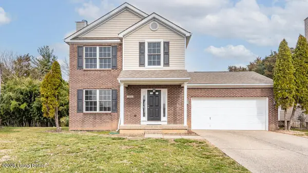 5408 Bannon Crossings Dr, Louisville, KY 40218