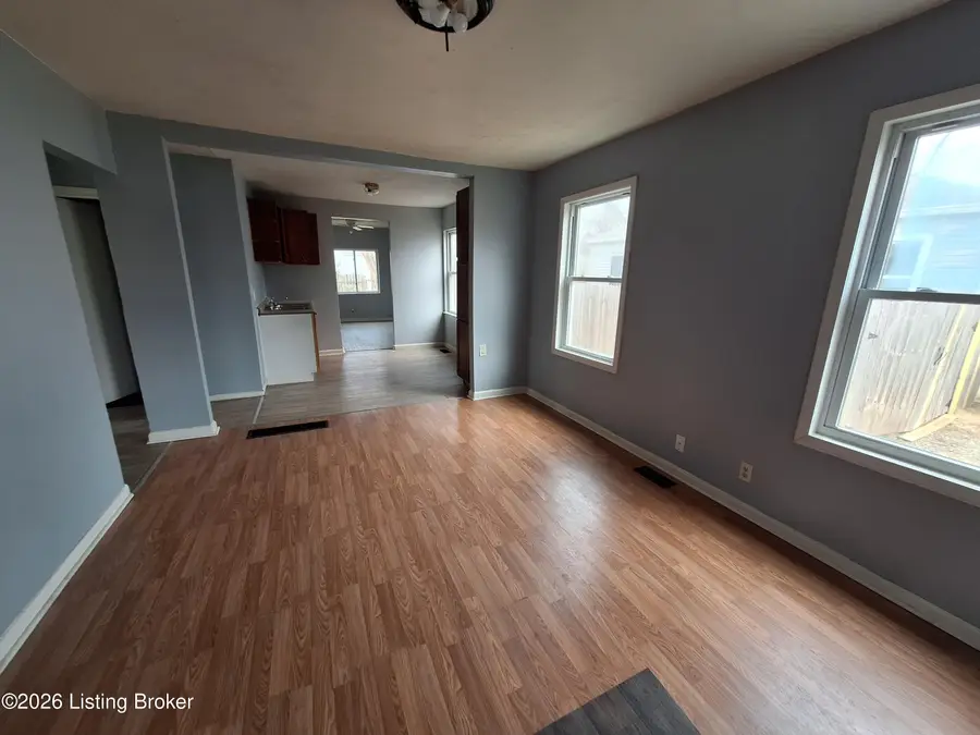 56 Nichols Dr, Louisville, KY 40215 - #2