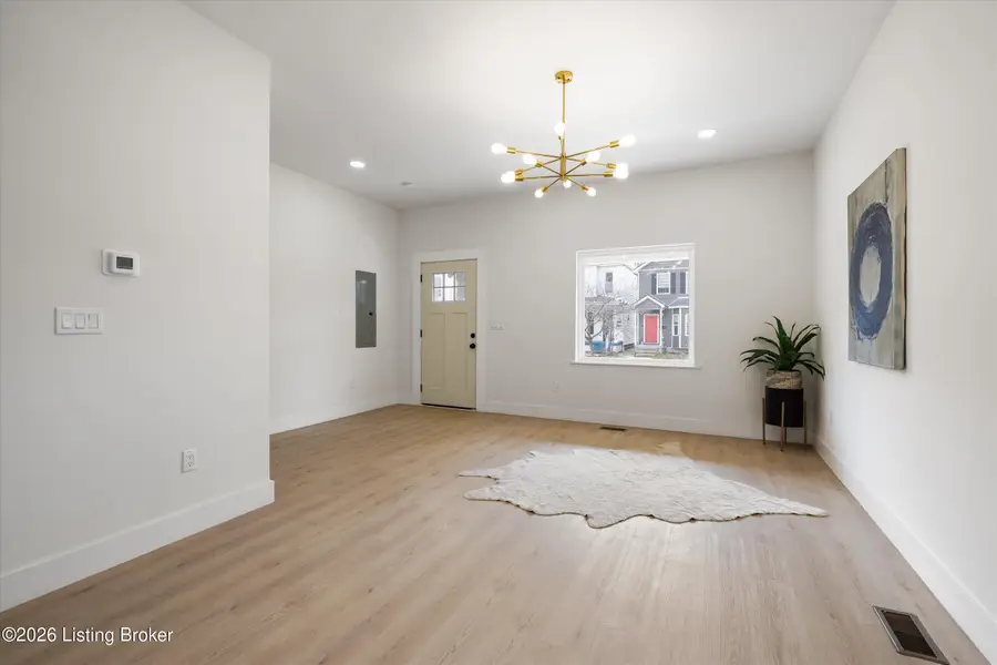 713 E Oak St, Louisville, KY 40203 - #3