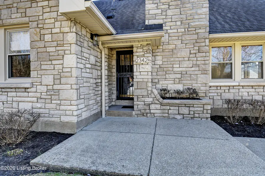 2342 Emerson Ave, Louisville, KY 40205 - #2