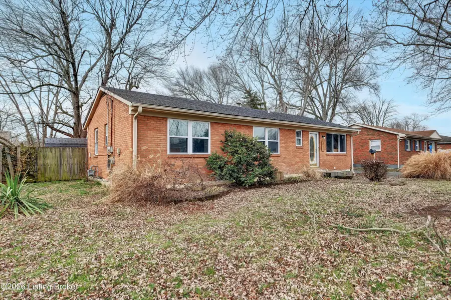 9216 Fenmore Ave, Louisville, KY 40272 - #3