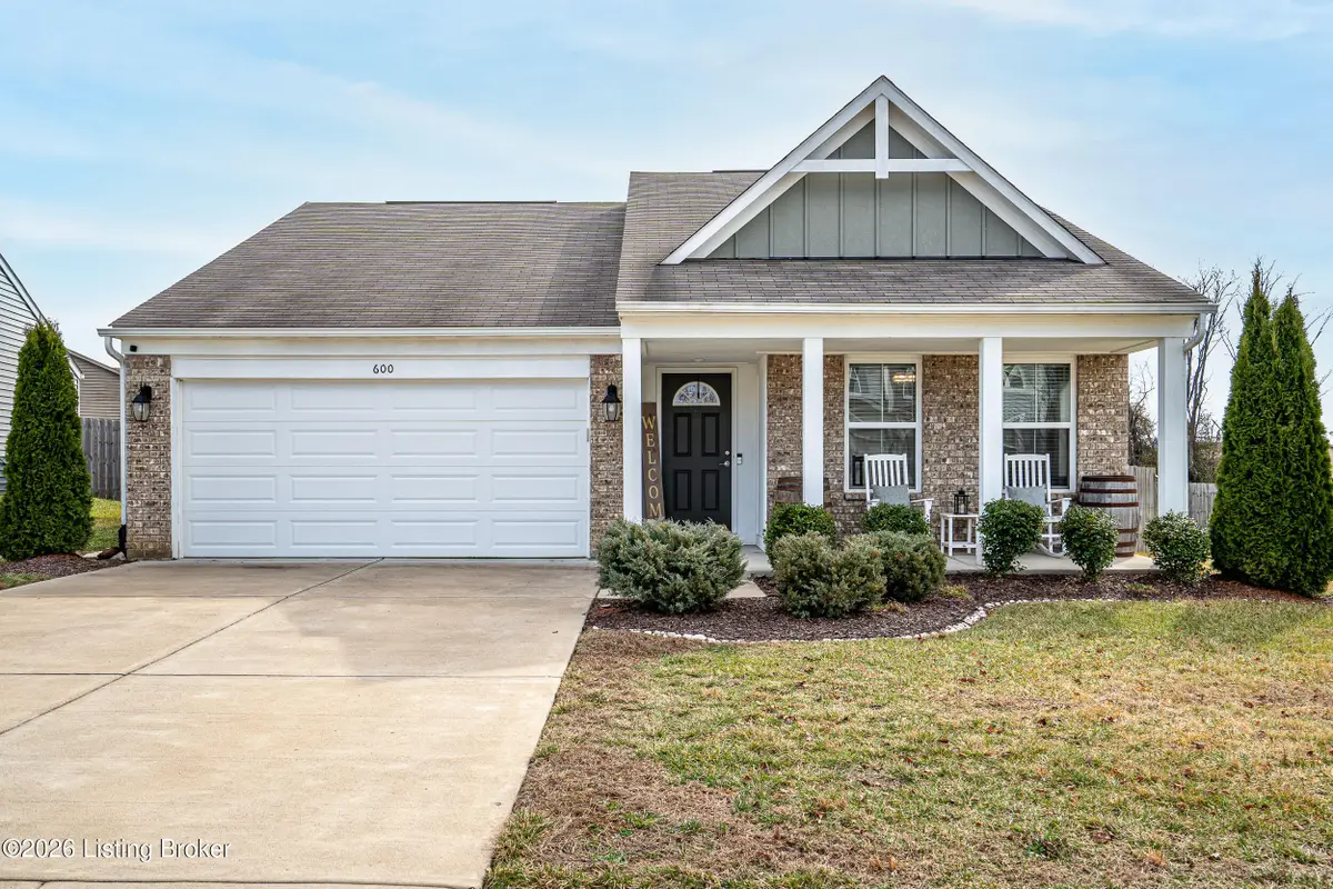 600 Birchwood Cir, Shelbyville, KY 40065 - #1