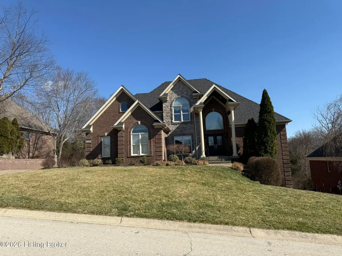 8007 Kendrick Crossing Ln, Louisville, KY 40291 - #1