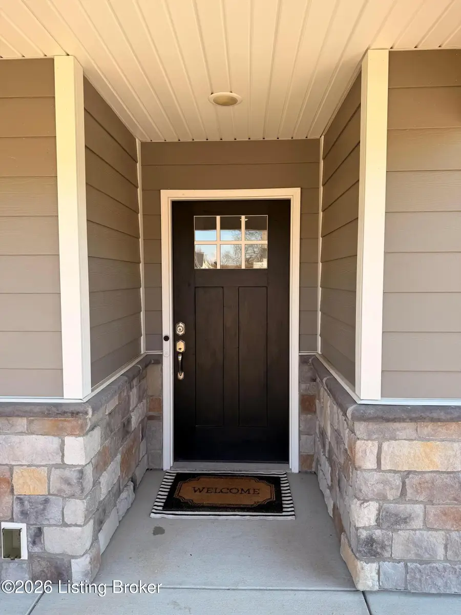 9005 Manslick Commons Dr, Louisville, KY 40219 - #3