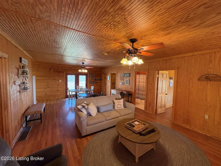 180 Tulip Ln, Columbia, KY 42728 - #2