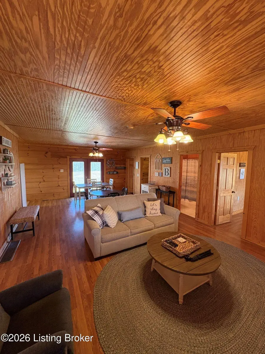 180 Tulip Ln, Columbia, KY 42728 - #3