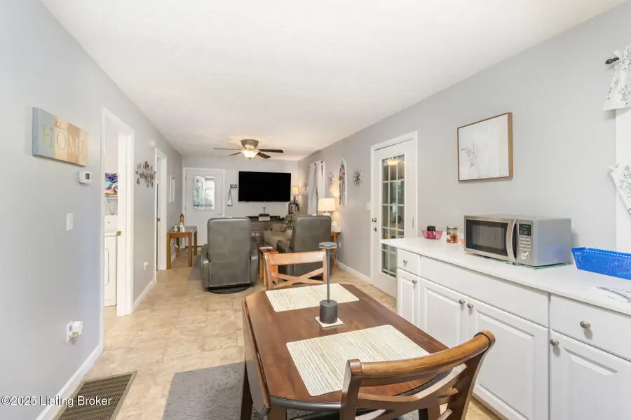 33 Elmwood Dr, Clarkson, KY 42726 - #2