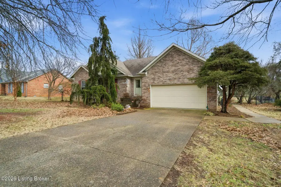 711 Highland Springs Dr, Mount Washington, KY 40047 - #3