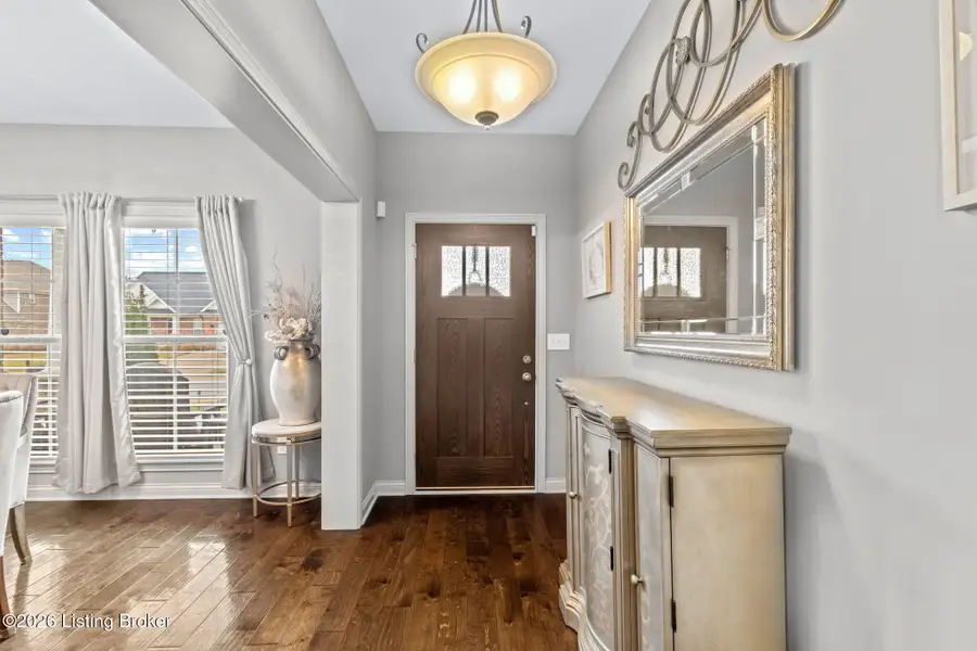 8818 Stara Way, Jeffersontown, KY 40299 - #3