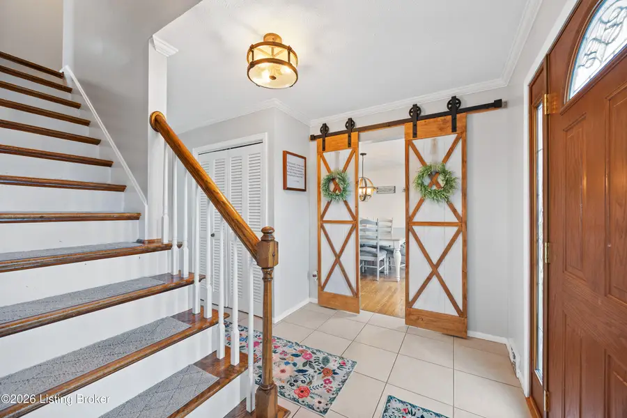 10204 Hearthstone Ct, Louisville, KY 40272 - #2