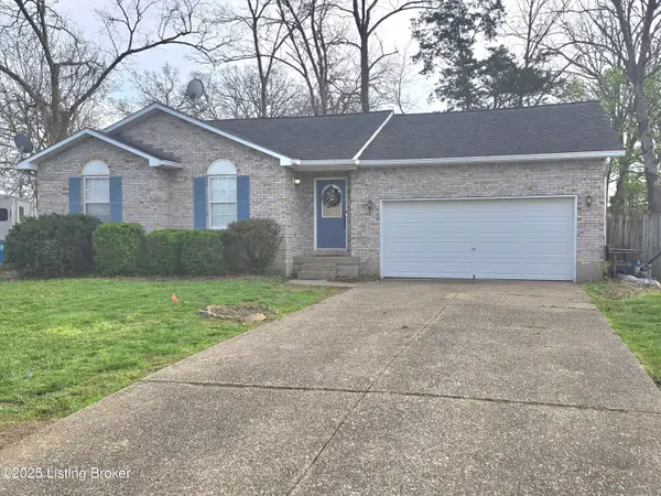 220 Tara Cir, Shepherdsville, KY 40165