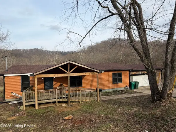 5401 Cedarwood Dr, Louisville, KY 40272