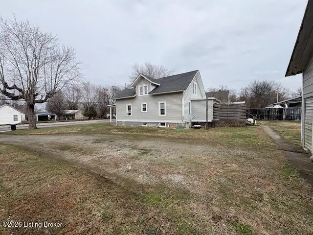 316 E Houston St, Cloverport, KY 40111 - #3