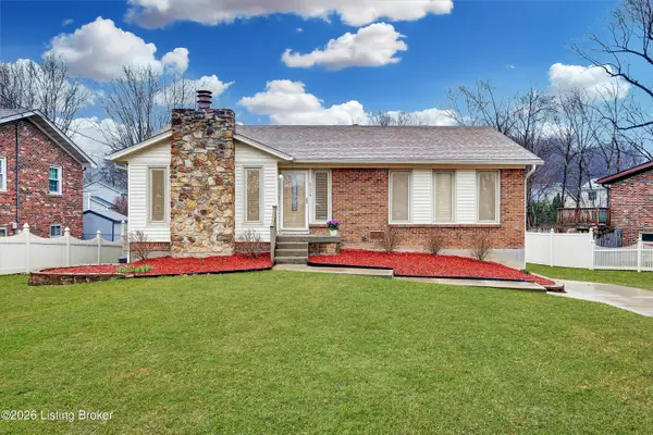 9113 Woodchat Way, Louisville, KY 40272