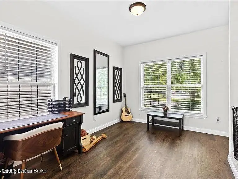 1508 Russell Lee Dr, Louisville, KY 40211 - #3