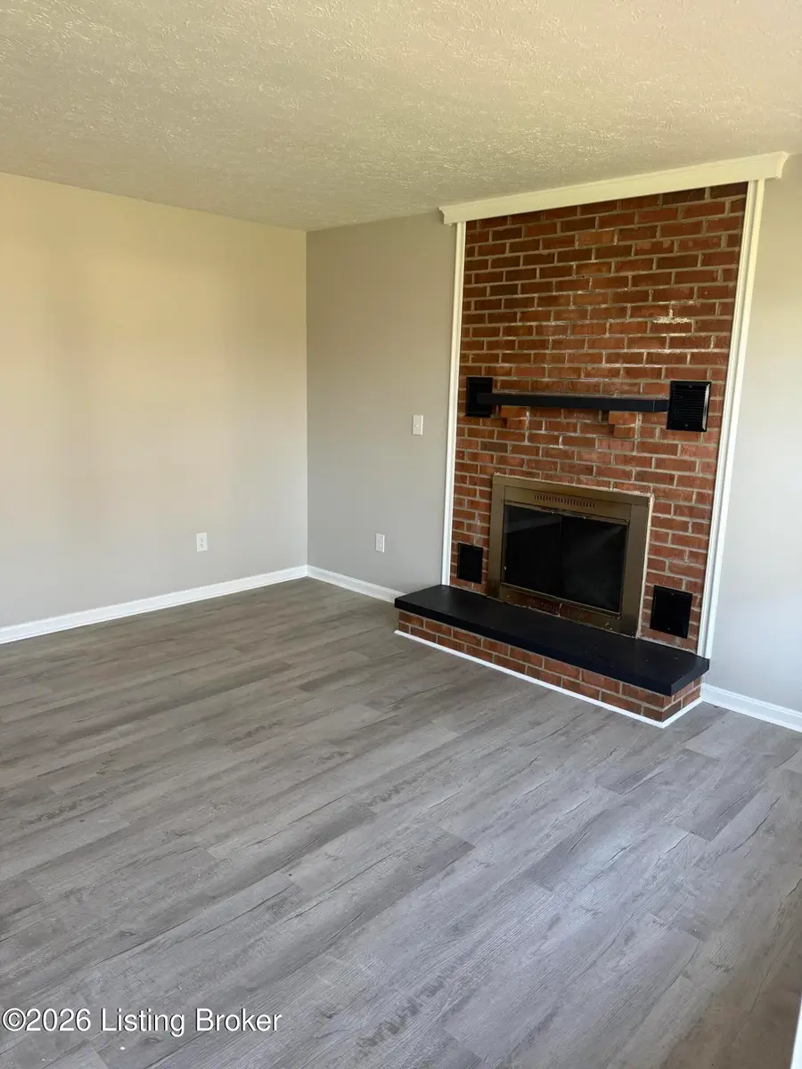 723 Overdale Dr, Louisville, KY 40229 - #2