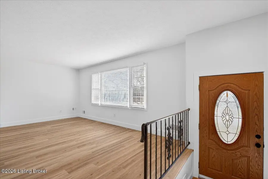 4009 Graf Dr, Louisville, KY 40220 - #2