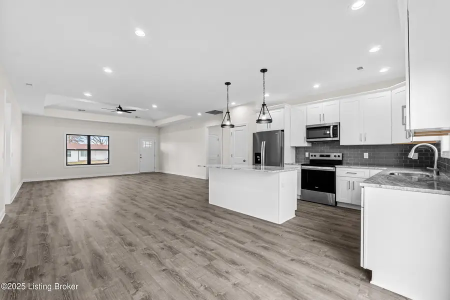 211 Alreva Rd, Louisville, KY 40216 - #2