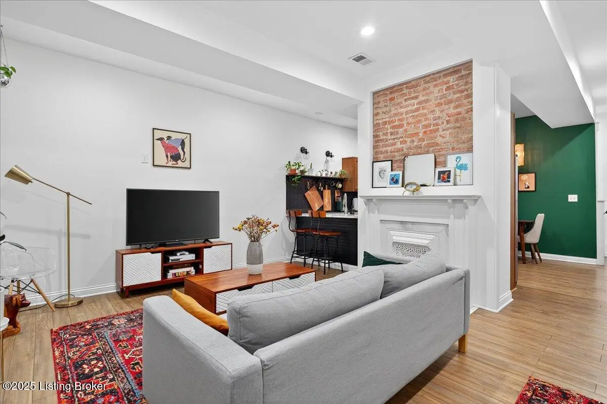 417 Camp St, Louisville, KY 40203 - #1