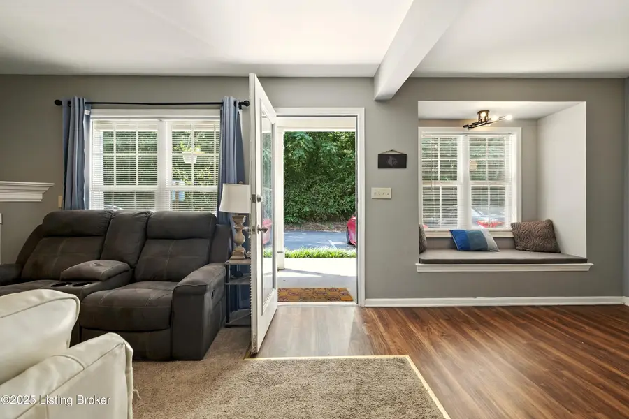 225 Crescent Hill Pl #APT 105, Louisville, KY 40206 - #3