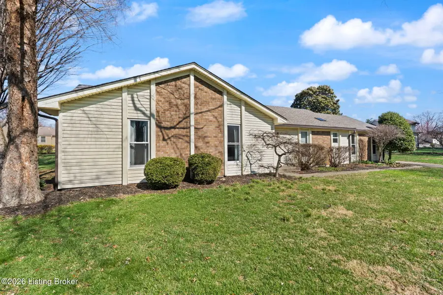 10700 Tall Tree Ct, Louisville, KY 40241 - #2