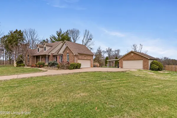 373 Blue Ash Dr, Shepherdsville, KY 40165