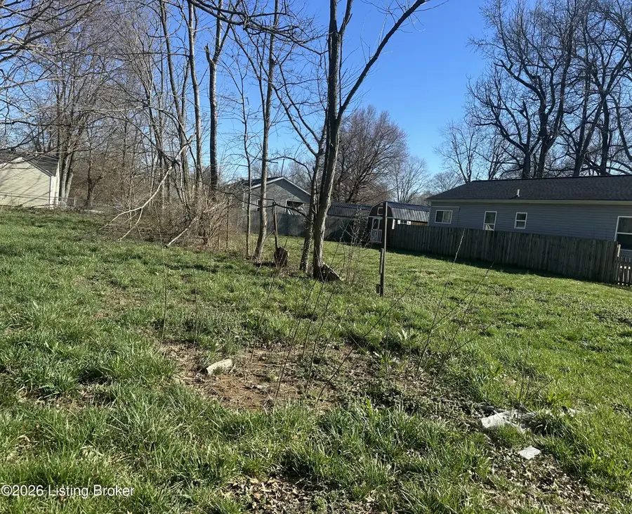 6505 Glenbrook Ave, Louisville, KY 40216 - #2