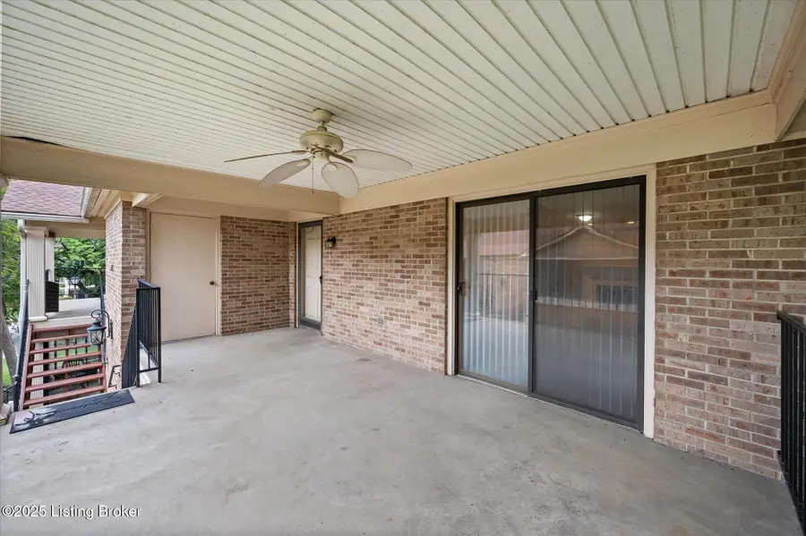 10339 Shelbyville Rd, Louisville, KY 40223 - #2