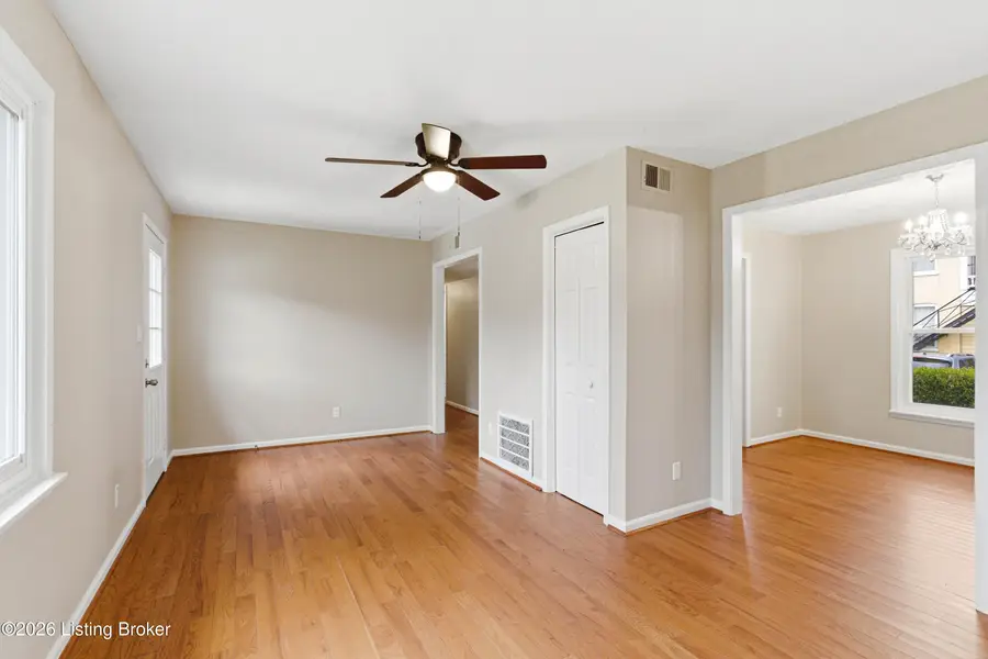 929 Henry Clay St, Shelbyville, KY 40065 - #2