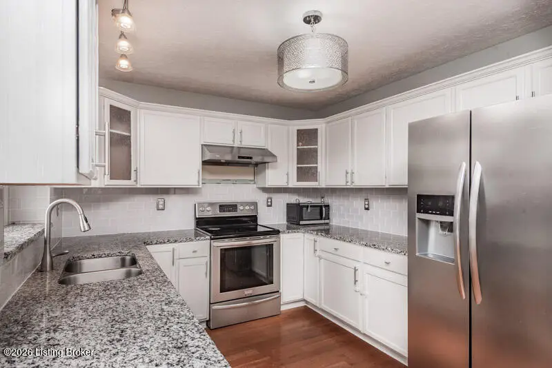 5113 Middlesex Dr, Louisville, KY 40245 - #2