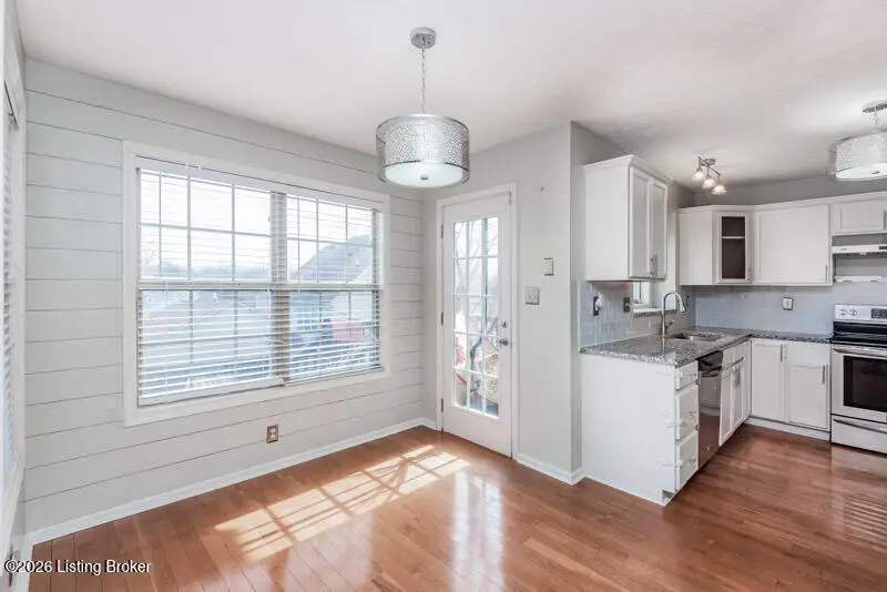 5113 Middlesex Dr, Louisville, KY 40245 - #3