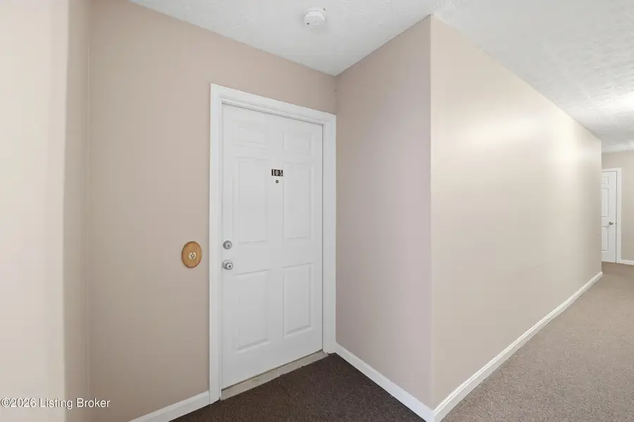1124 Powerhouse Ln #105, Lyndon, KY 40242 - #3