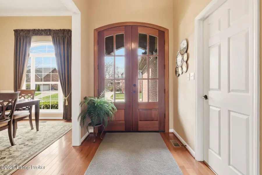 1013 Old Mill Village Dr, Shelbyville, KY 40065 - #3