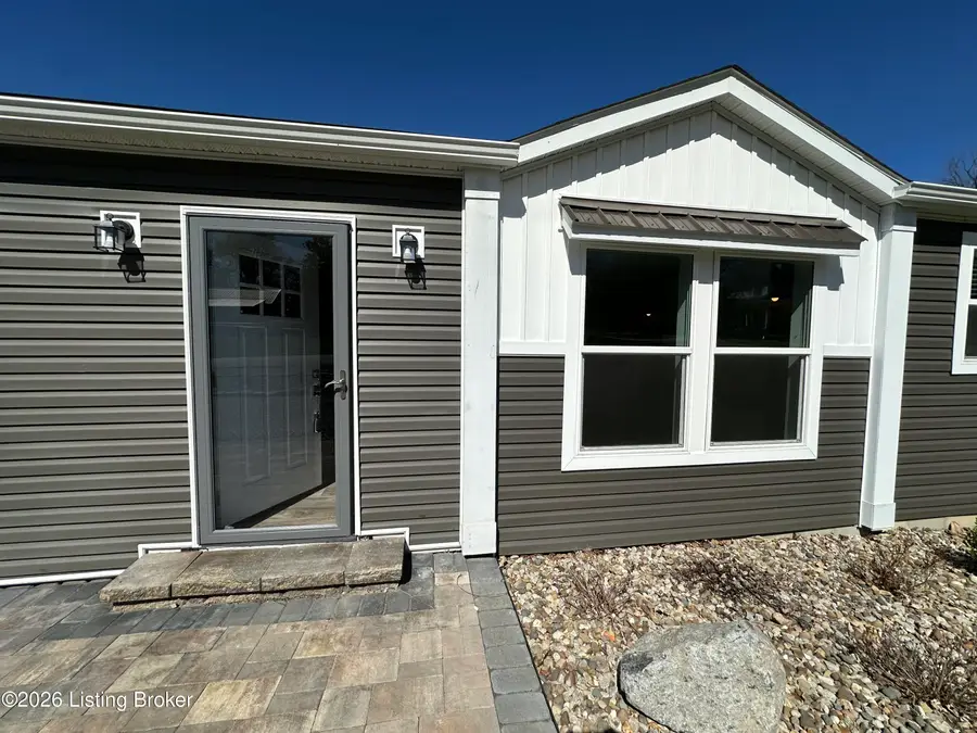 115 E Maple St, Irvington, KY 40146 - #3