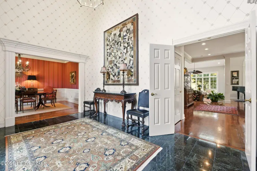 1402 Somerhill Way, Anchorage, KY 40223 - #3