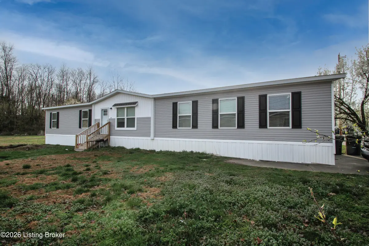 6019 Summer Creek Dr, Louisville, KY 40272 - #1