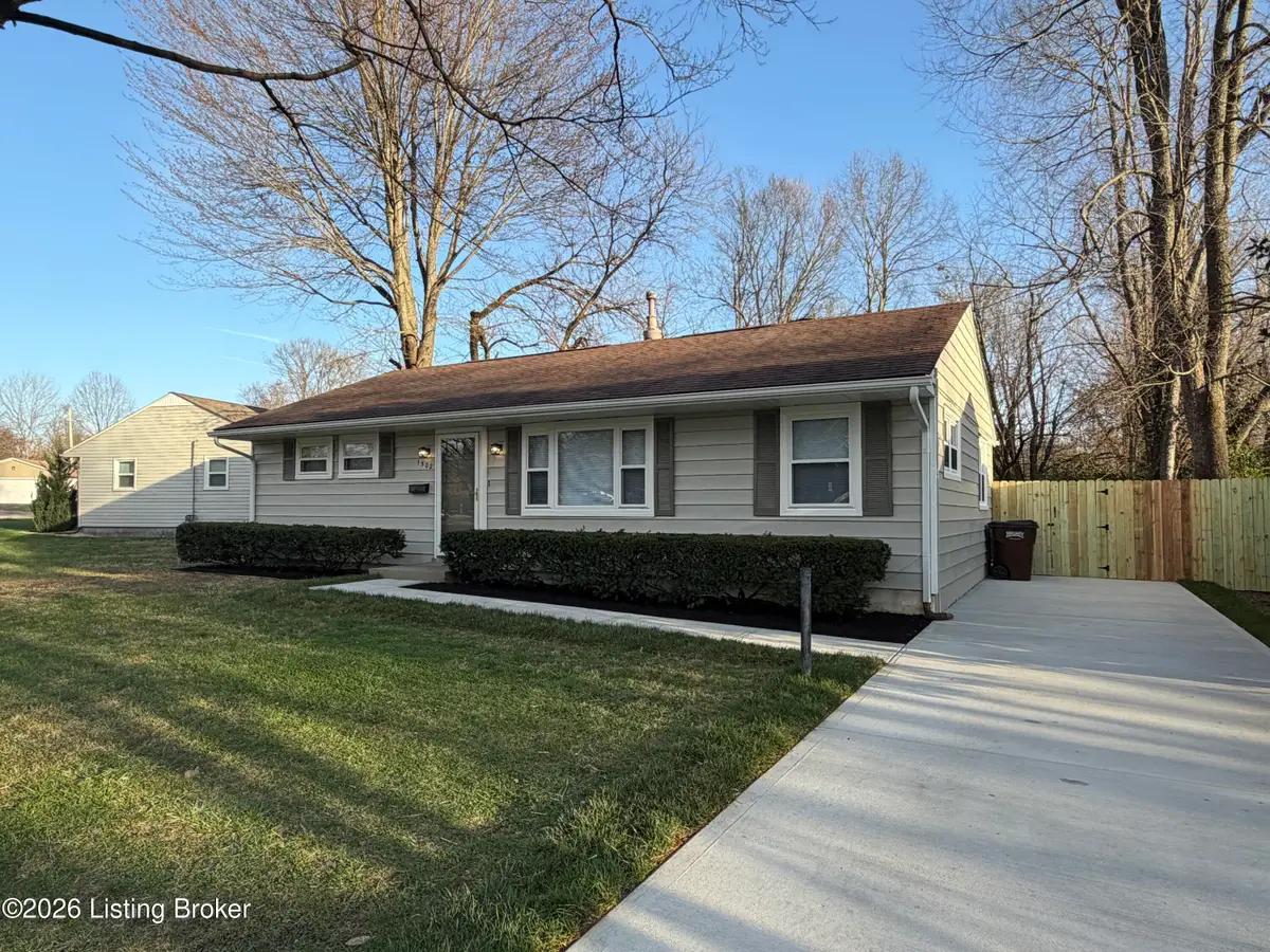 1502 Stonewall Way, Lyndon, KY 40242 - #1
