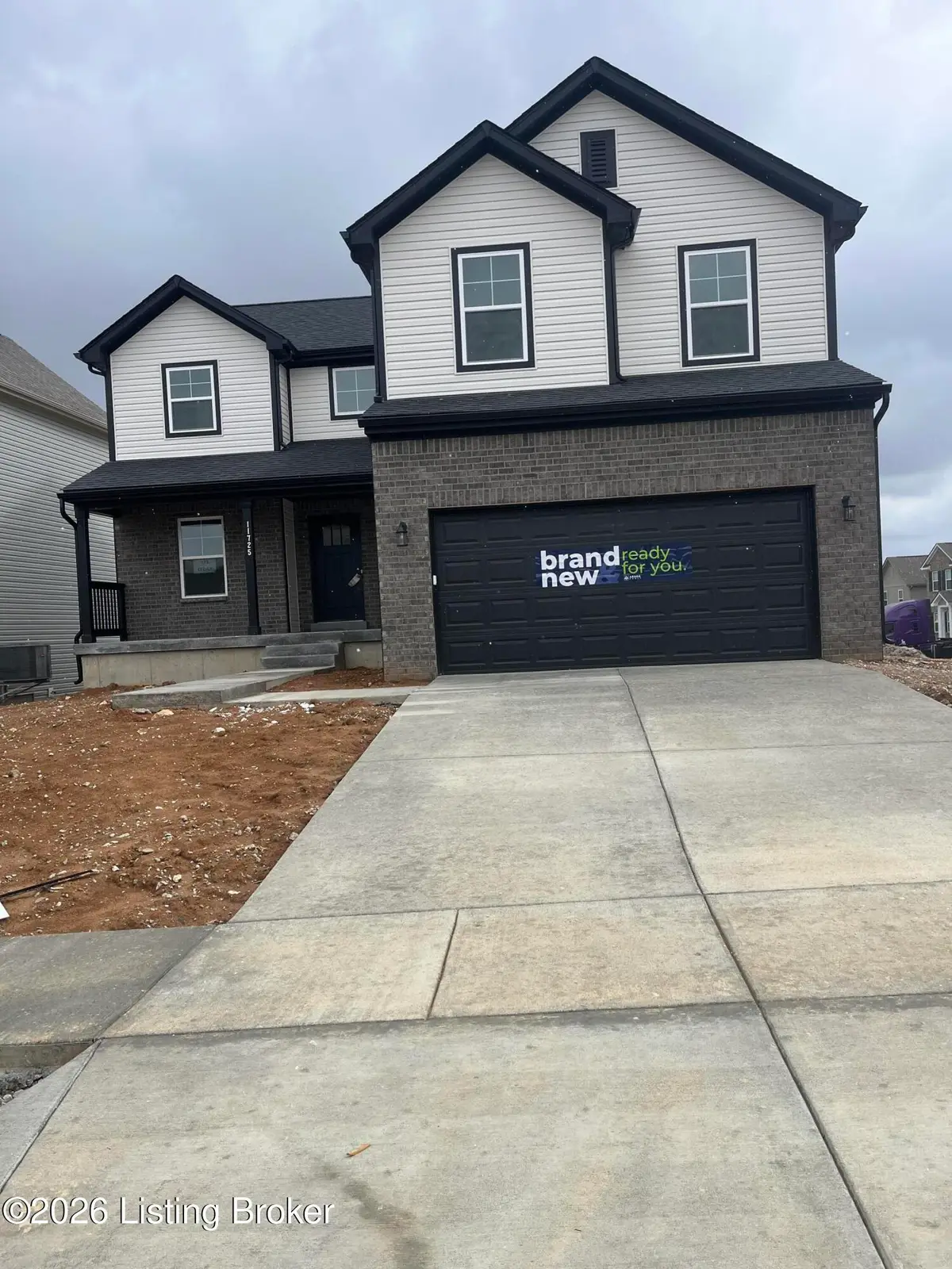 11725 Sandpiper Brook Ln, Louisville, KY 40229 - #1