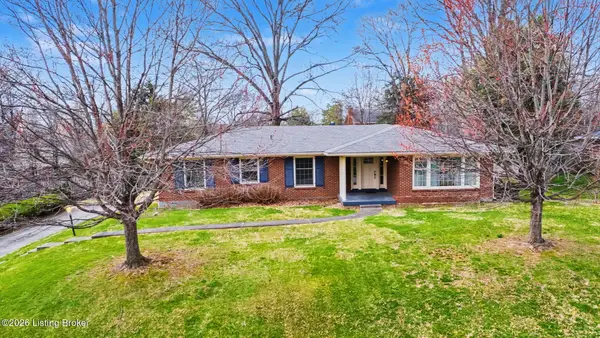 2202 Northfield Dr, Northfield, KY 40222