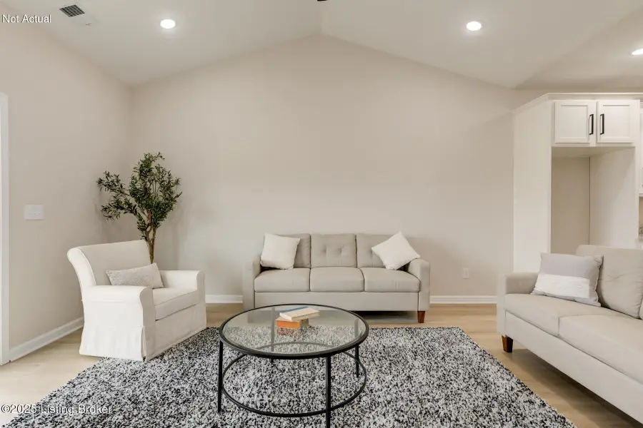 10917 Brookley Dr, Louisville, KY 40229 - #3