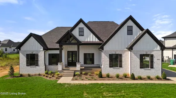 13424 Riggs Lake Ln, Louisville, KY 40299